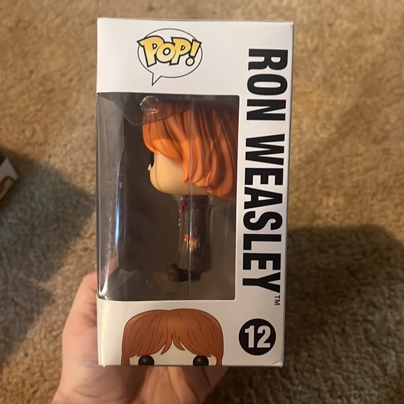 Ron Weasley in Dress Robes Funko Pop - Picture 3 of 7